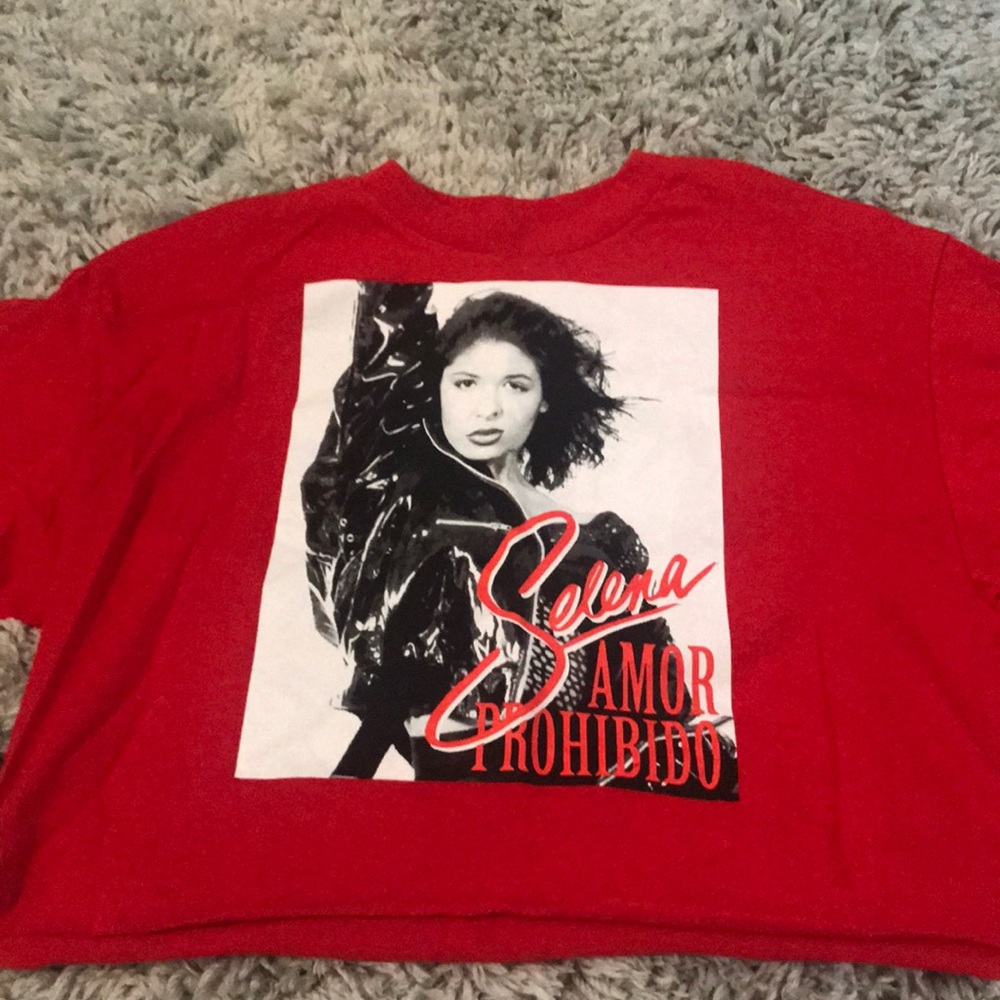 Selena Graphic T-shirt